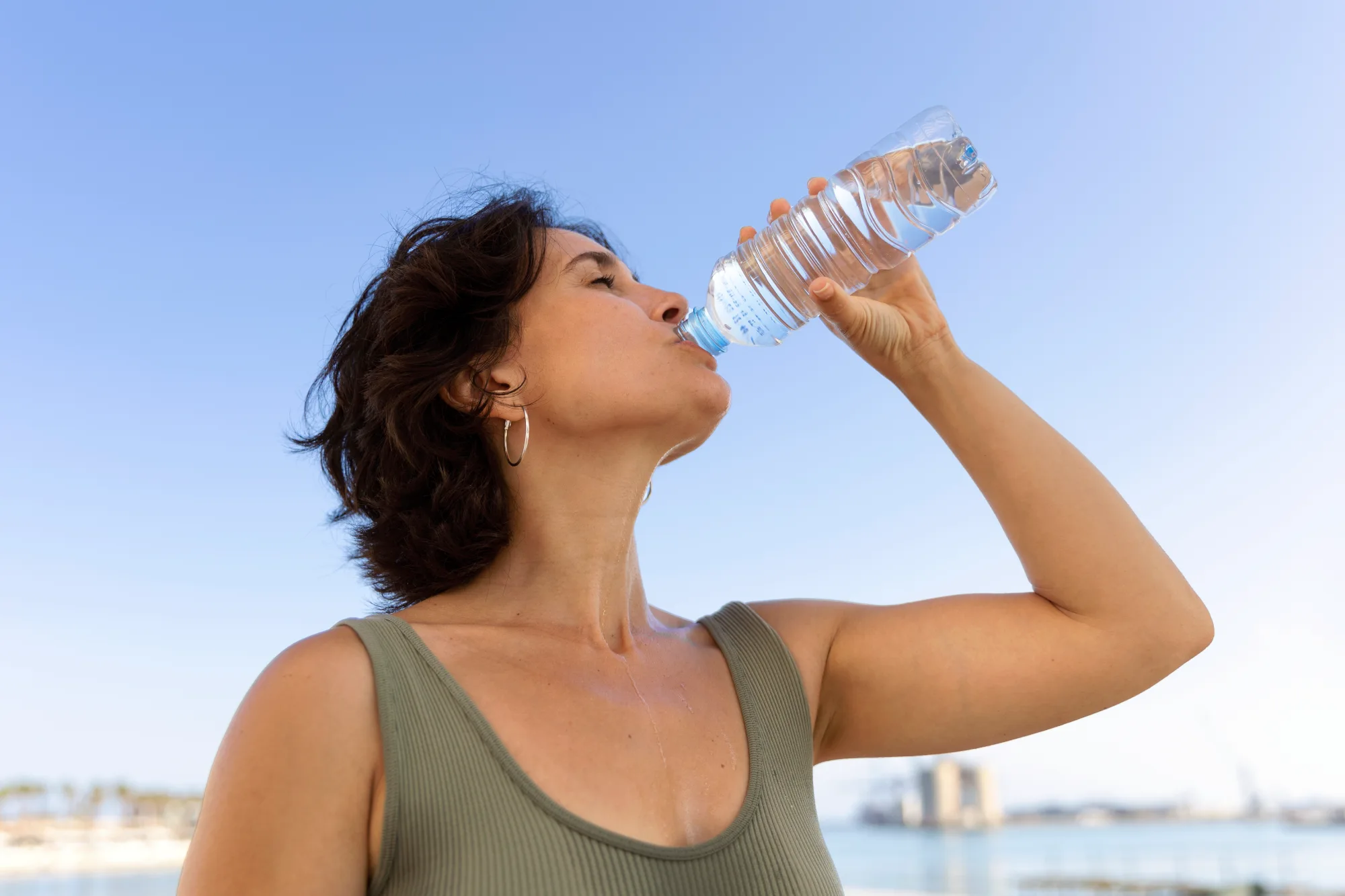 Ilustração Hidratação: quantos litros de água devemos beber por dia?